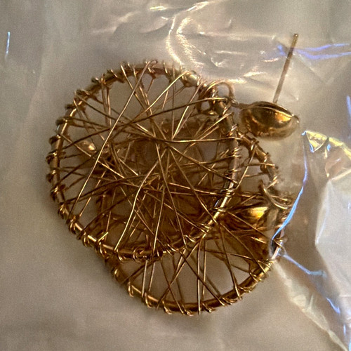 Gold tone round wire - tone,